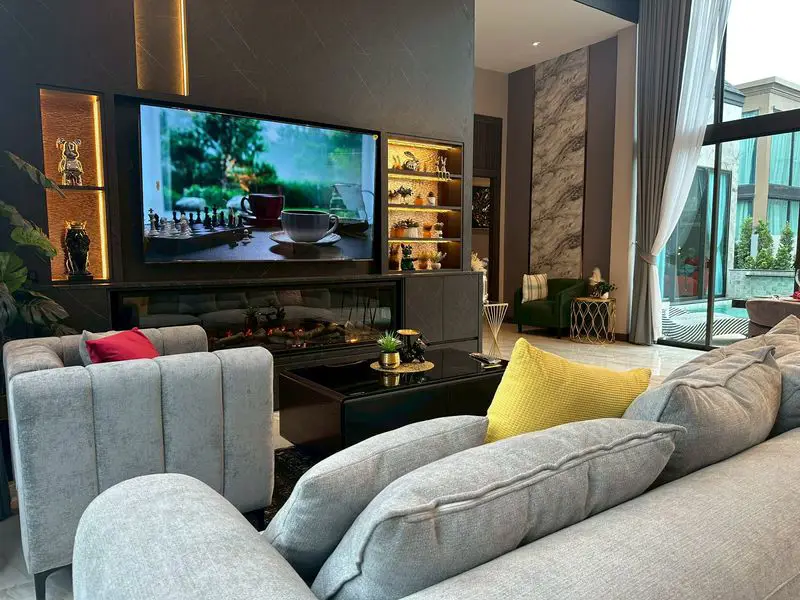 Luxury Private Villa for sale at Pattaya ( Mabprachan)  Total usable area: 312 Sq.m.  3 Bedrooms 4 Bathrooms