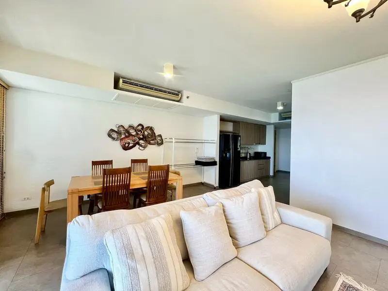 seaview Condo at Zire Wongamat at Wongamat, Pattaya has the following facilities: Swimming pool, Gym, Security, Car park, Garden, Tennis court, Sauna and Concierge.
