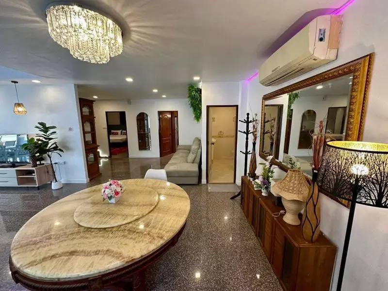 Pool Villa Jomtien 5 bedroom for rent