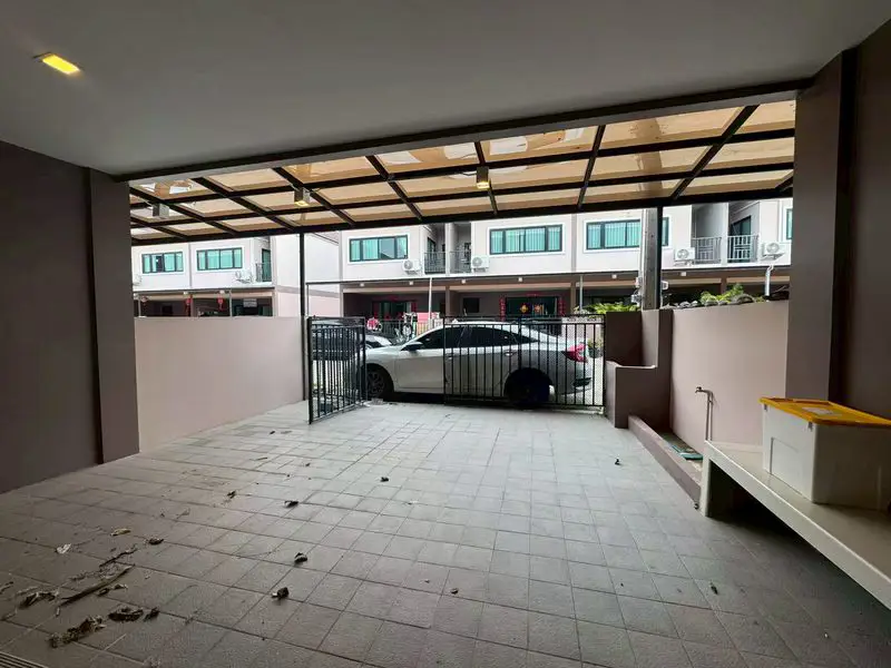 The Lake Huay Yai 3 Bedroom for sale