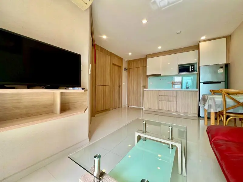 1 bed sea view condo at City Garden Tropicana is in a prime location, overlooking the serene Wong Amat Beach  close to Pattaya Beach.