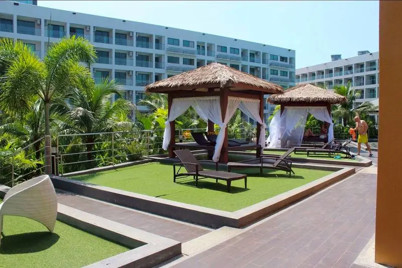 1 bed condo Jomtien for rent with underground parking . Luxurious open-air lobby areas, a fully-equipped gymnasium suite, and a relaxing massage and spa service