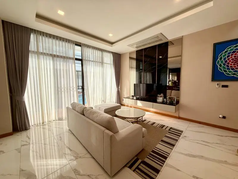 Modern townhome in Villa La Richie 3 Bedroom for sale