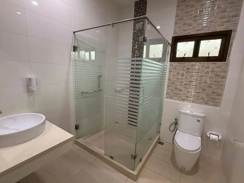  Baan Dusit Pattaya View (Project 4) 3 Bedroom for sale in Prime Location  2.5 km from clean beaches, 15 min to Pattaya City! Close to top attractions: and Water Parks