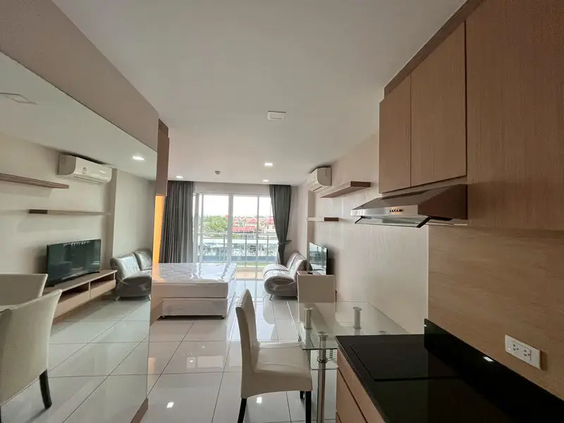 Whale Marina Condo Studio Condo with Yacht Parking  Nestled in Soi Najomtien 8, just 150 meters from Beach, for a refreshing seaside lifestyle every day.