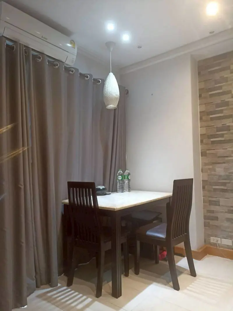 1 bed condo Jomtien prime location near Jomtien Beach South with extensive lush gardens throughout the area.