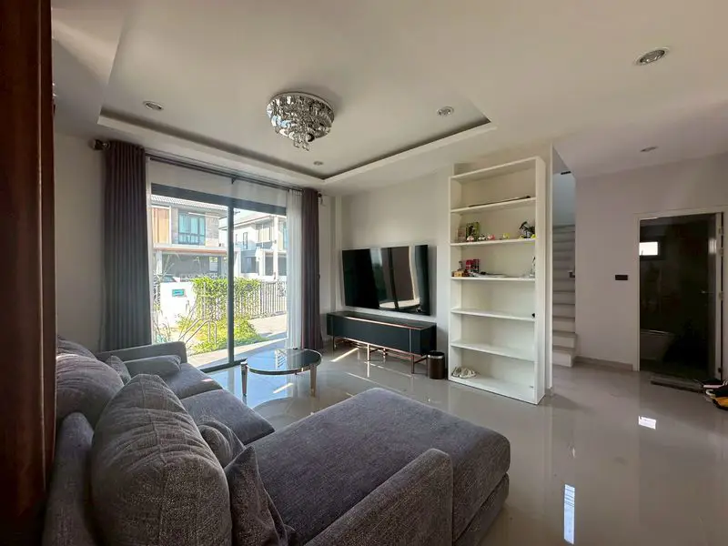 Patta Define 4 Bedroom for sale