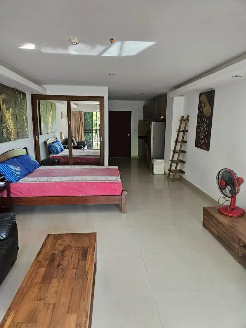 Nova Mirage Wongamat for sale a low-rise condominium in the heart of Pattaya, with a variety of room types ranging from studio to 1 bedroom units