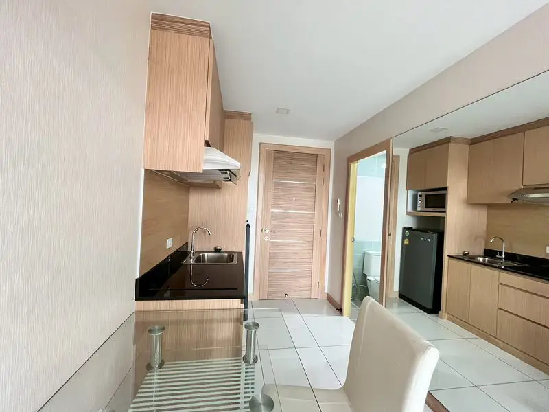 Whale Marina Condo Studio Condo with Yacht Parking  Nestled in Soi Najomtien 8, just 150 meters from Beach, for a refreshing seaside lifestyle every day.