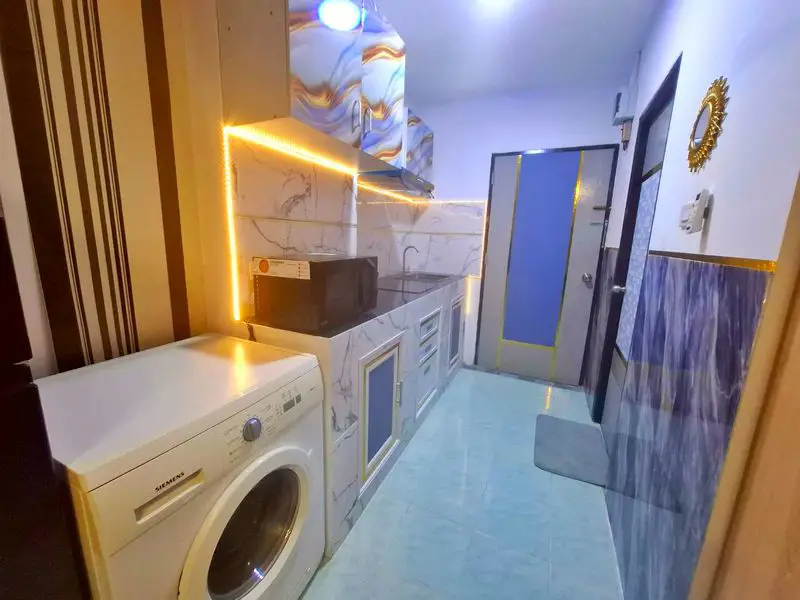 Quality condominium for rent with an extensive range of facilities , including; pool , gym and  fully equipped kitchen, the living rooms, tastefully decorated.