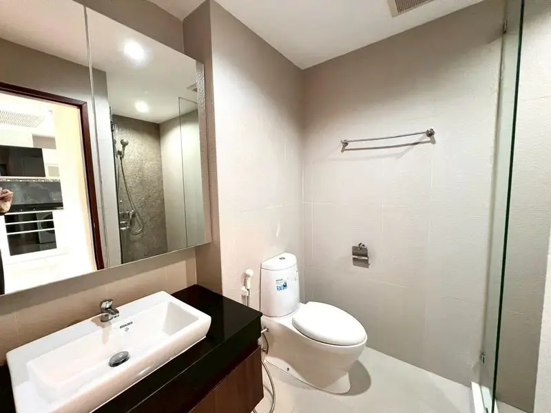 The Axis Condominium 1 Bedroom for sale
