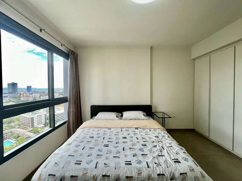 seaview Condo at Zire Wongamat at Wongamat, Pattaya has the following facilities: Swimming pool, Gym, Security, Car park, Garden, Tennis court, Sauna and Concierge.