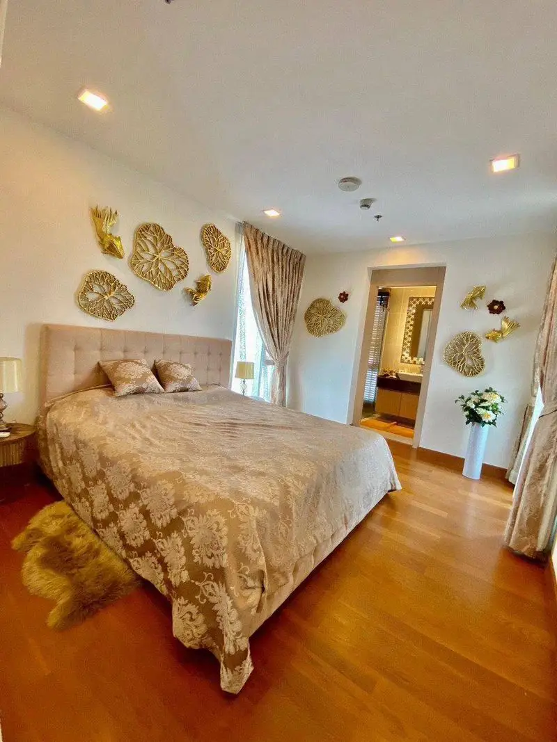 2 bed Condo The Palm Beachfront condominium Wongamat  sea views of Pattaya Golf,  all units are fully furnished with the balcony allowing a panoramic sea view