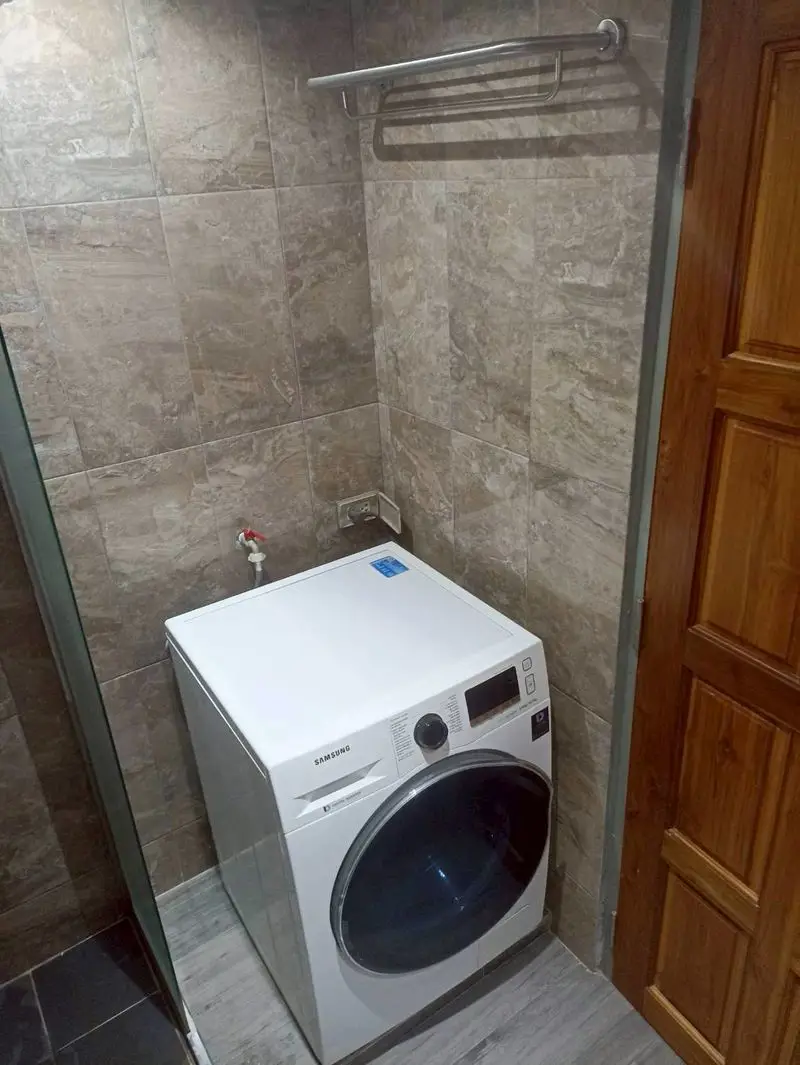 1 bed condo Jomtien prime location near Jomtien Beach South with extensive lush gardens throughout the area.