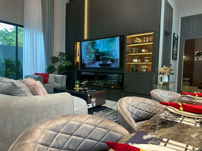 Luxury Private Villa for sale at Pattaya ( Mabprachan)  Total usable area: 312 Sq.m.  3 Bedrooms 4 Bathrooms