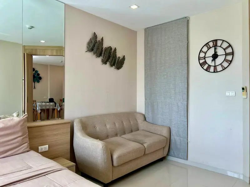 1 bed sea view condo at City Garden Tropicana is in a prime location, overlooking the serene Wong Amat Beach  close to Pattaya Beach.
