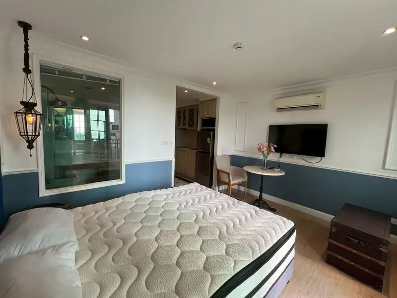 Seven Sea Cote Studio for sale with wide range of amenities, including a lobby, swimming pool, gym, communal garden area, and a 24-hour security system.