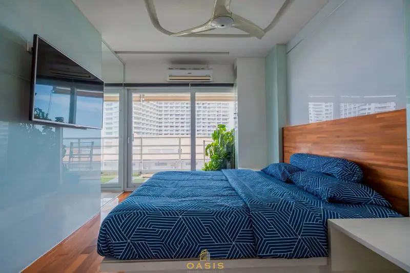 Sea view condo in Jomtien for sale  modern equipped apartment is located at View Talay 5c