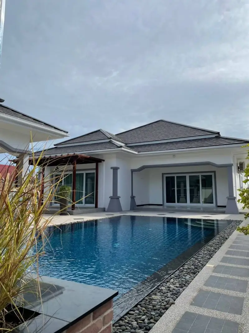 Luxury House with Pool- Huay Yai