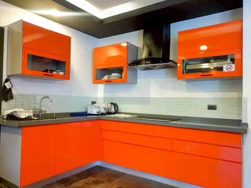 5 bed Pool Villa Pratumnak  ultra-modern and offers 2 separate apartments with 2 and 3 bedrooms each.