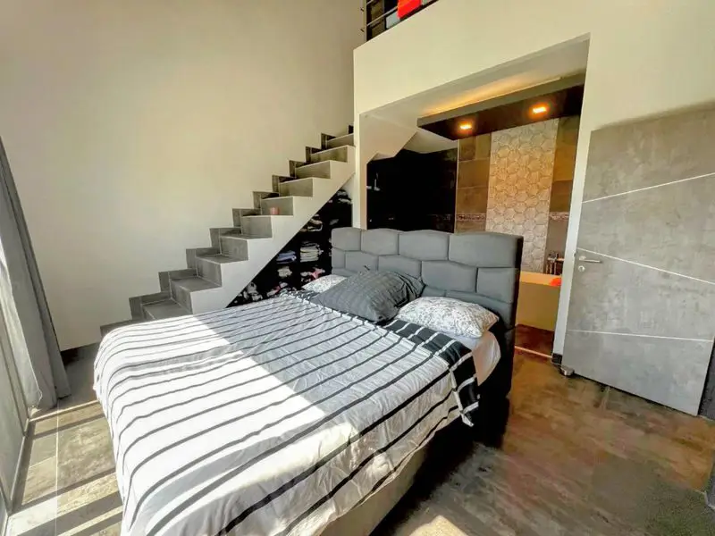 5 bed Pool Villa Pratumnak  ultra-modern and offers 2 separate apartments with 2 and 3 bedrooms each.