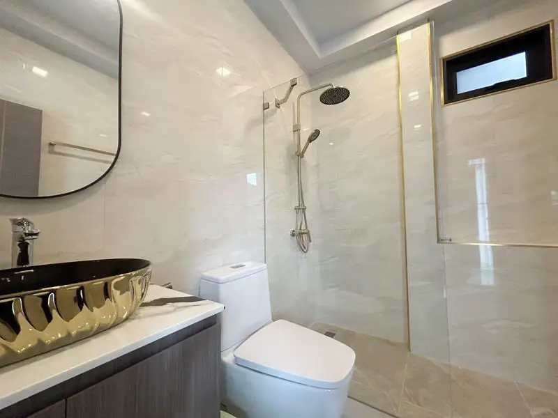 Jomtien Pool Villa 3 Bedroom  2 Floor Big Living room European Kitchen Thai Kitchen with laundry area