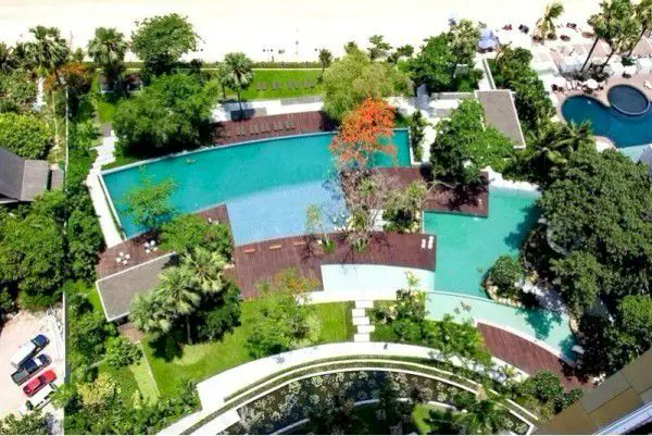 Northpoint Wongamat - Pattaya 1 Bedroom condo swimming