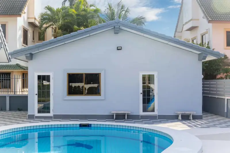 Pool villa for rent, location Mabprachan  Area size 3,600 SQM  Number of 4 bedrooms, 4 bathrooms