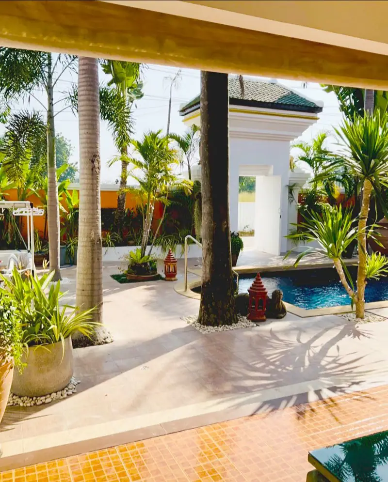 Jomtien Palace - Large Plot -3 Bedrooms - for sale and for rent