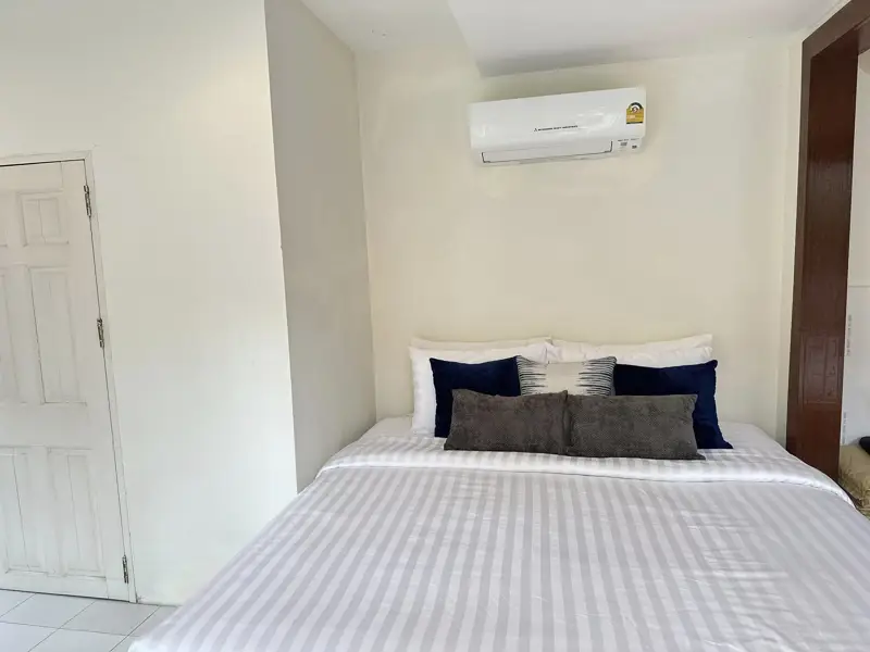 Jomtien Palace - Large Plot -3 Bedrooms - for sale and for rent