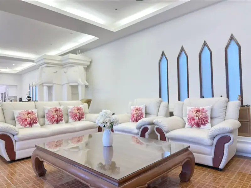 Jomtien Palace - Large Plot -3 Bedrooms - for sale and for rent