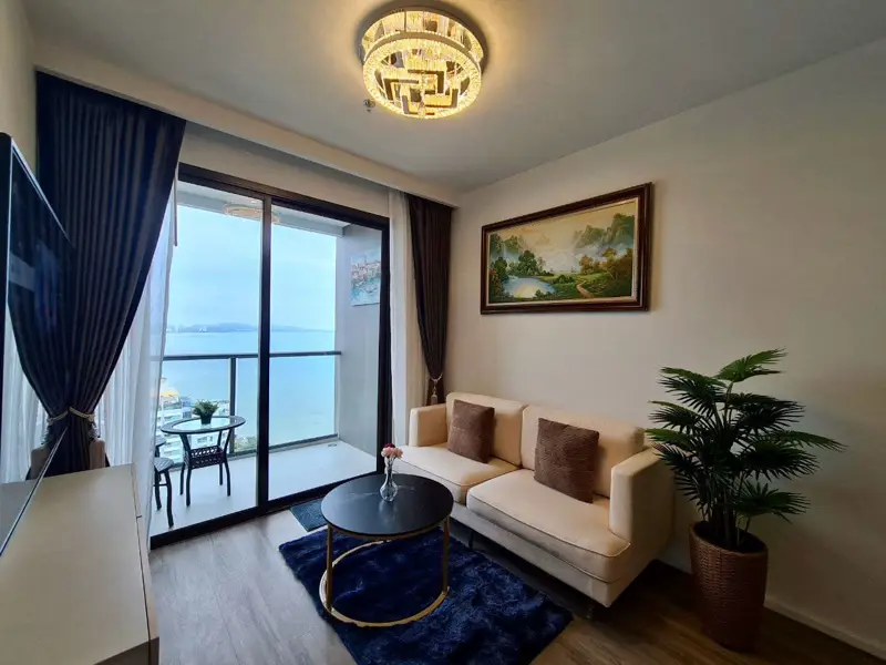 Aeras Condo Jomtien 2 bed for sale  is a luxury beachfront condominium near Jomtien Beach.  360-degree overlooking with wonderful Pattaya Bay and Pattaya views