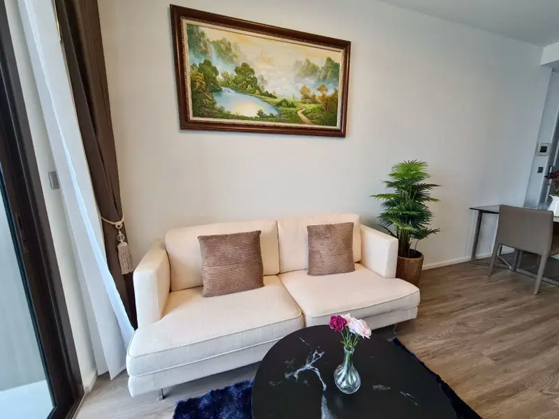 Aeras Condo Jomtien 2 bed for sale  is a luxury beachfront condominium near Jomtien Beach.  360-degree overlooking with wonderful Pattaya Bay and Pattaya views