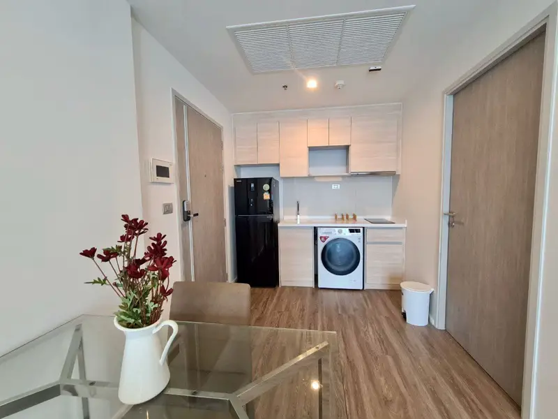 Aeras Condo Jomtien 2 bed for sale  is a luxury beachfront condominium near Jomtien Beach.  360-degree overlooking with wonderful Pattaya Bay and Pattaya views