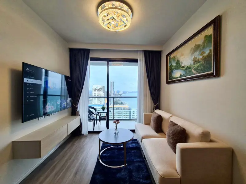 Aeras Condo Jomtien 2 bed for sale  is a luxury beachfront condominium near Jomtien Beach.  360-degree overlooking with wonderful Pattaya Bay and Pattaya views