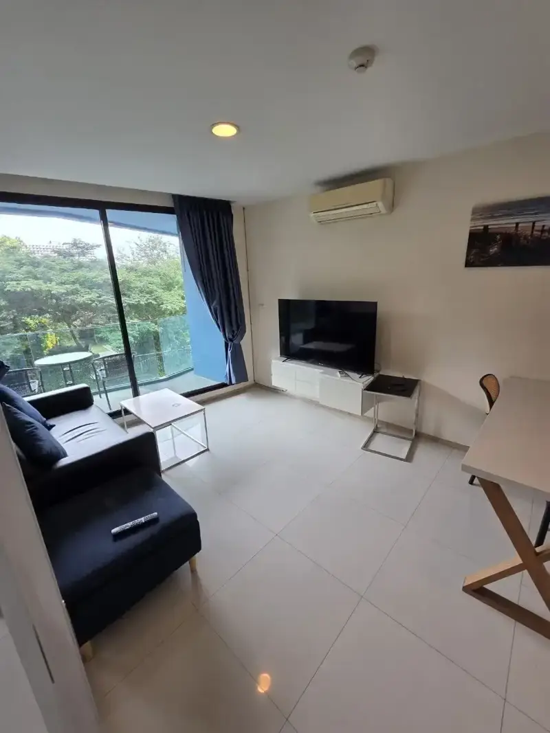 jomtien Condos with Swimming pool, Gym, Security, Car park, Garden, Sauna, Children's area, Concierge, Library, Grill, Hot Tub and Office