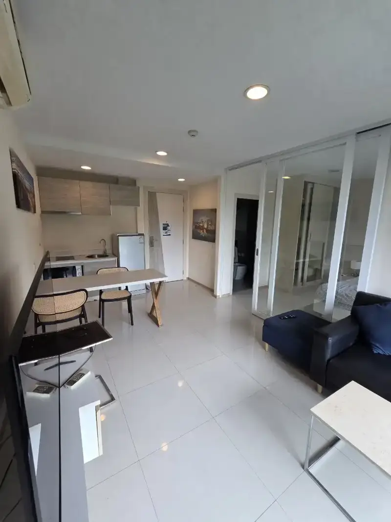 jomtien Condos with Swimming pool, Gym, Security, Car park, Garden, Sauna, Children's area, Concierge, Library, Grill, Hot Tub and Office