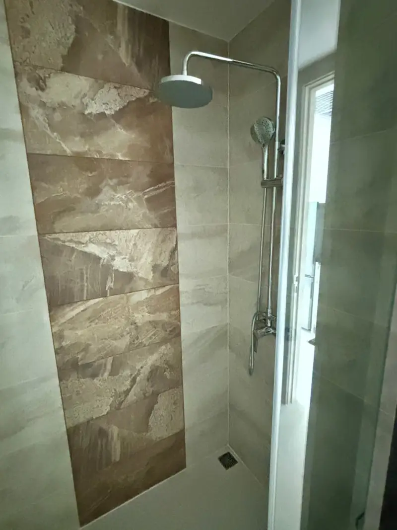 Modern Studio for sale Pattaya with full range of facilities, including an infinity pool and sky garden with stunning 360-degree views of Jomtien Beach