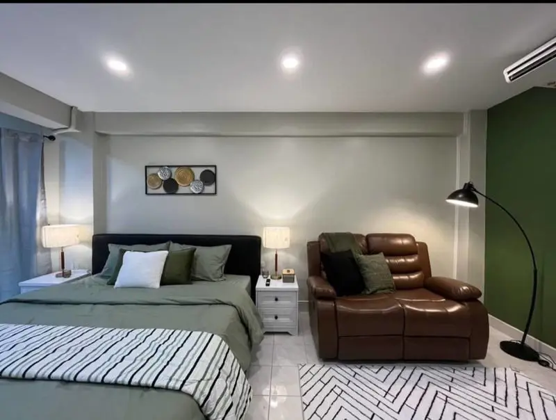  studio at Rimhaad Jomtien with swimming pool and Gym, 500 meters to beautiful beach  renovation new fully furnished, 31 square meters  10,000 per month for rent,