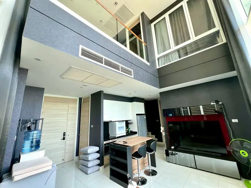 Jomtien – Duplex 2 Bedrooms floors