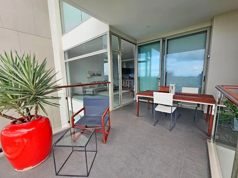  1 bed condo at Sunplay Bangsaray at Bang Sare, Sattahip has the following facilities: Swimming pool, Gym, Security, Car park, Garden, Tennis court, Concierge and Elevator.