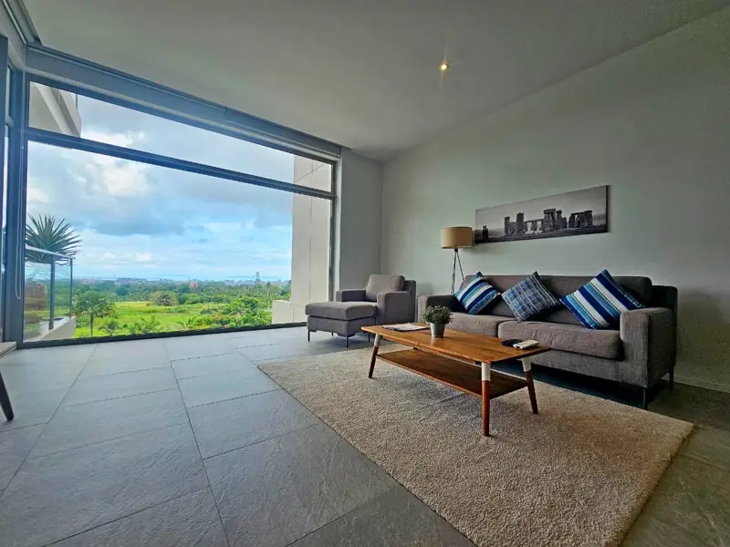  1 bed condo at Sunplay Bangsaray at Bang Sare, Sattahip has the following facilities: Swimming pool, Gym, Security, Car park, Garden, Tennis court, Concierge and Elevator.