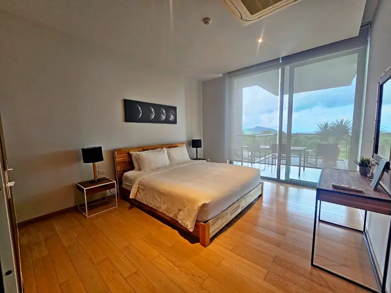  1 bed condo at Sunplay Bangsaray at Bang Sare, Sattahip has the following facilities: Swimming pool, Gym, Security, Car park, Garden, Tennis court, Concierge and Elevator.