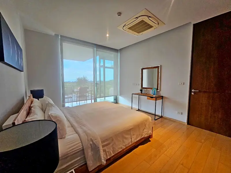  1 bed condo at Sunplay Bangsaray at Bang Sare, Sattahip has the following facilities: Swimming pool, Gym, Security, Car park, Garden, Tennis court, Concierge and Elevator.