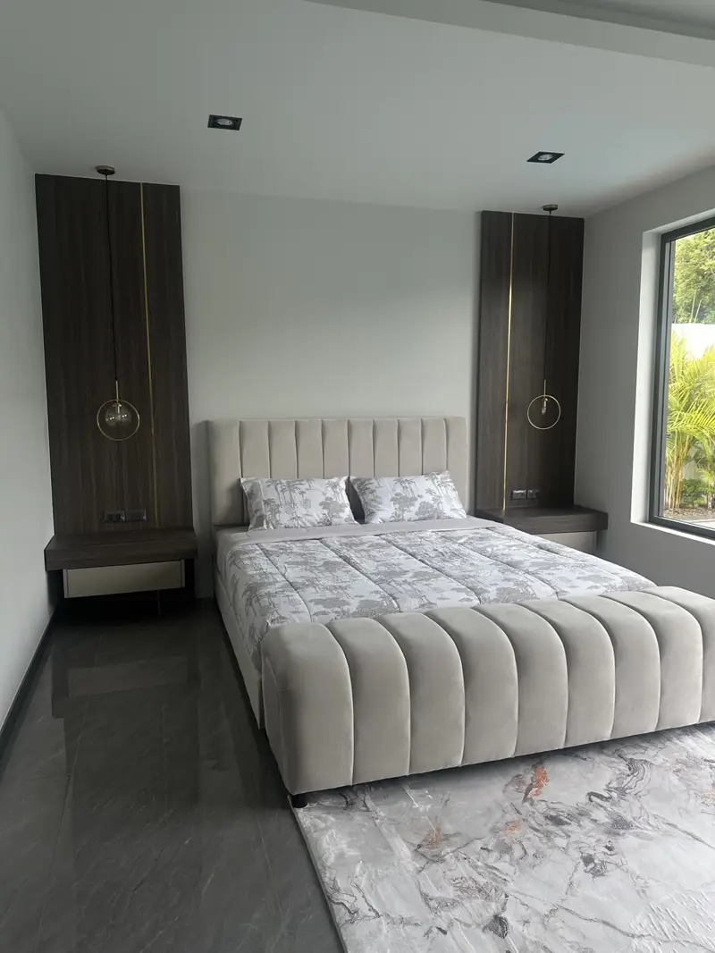 Mabrachan Lake Pool villa 4 Bedrooms – All with private en-suite bathrooms   • 1 Maid’s Room   • 6 Bathroom