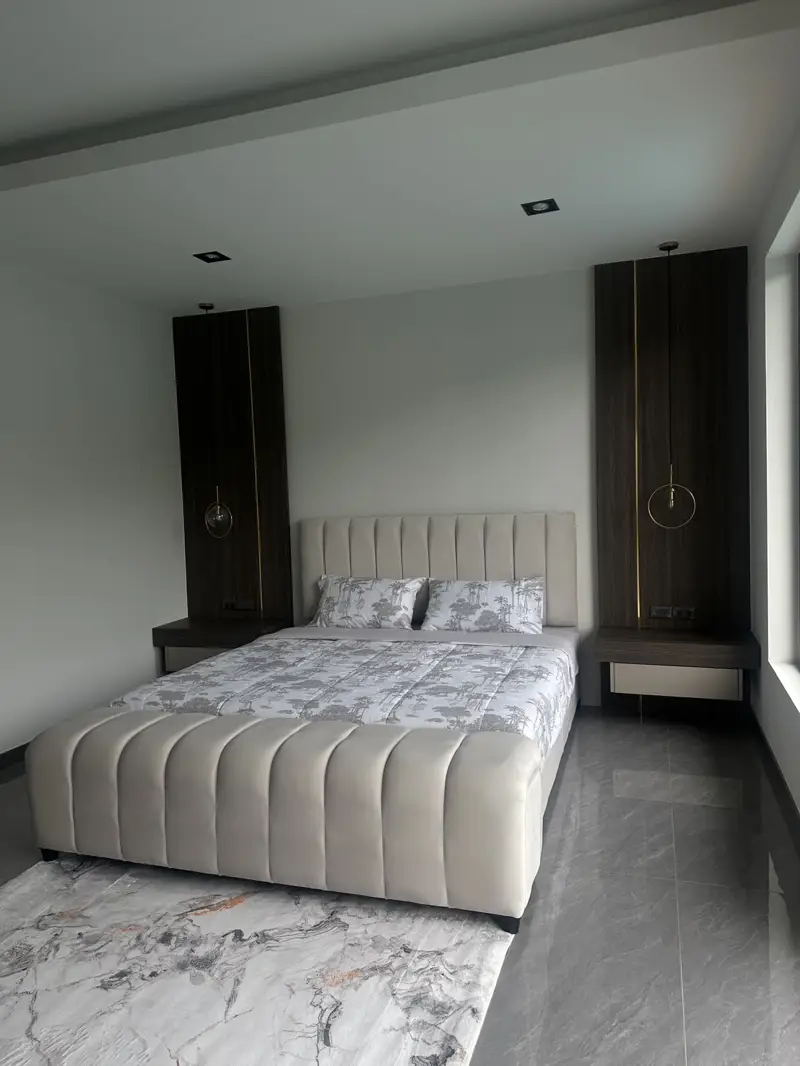 Mabrachan Lake Pool villa 4 Bedrooms – All with private en-suite bathrooms   • 1 Maid’s Room   • 6 Bathroom