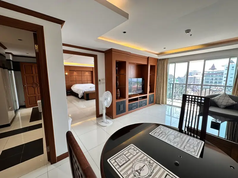 Tara court condo Pratumnak 1 Bedroom for sale with views of Pattaya City. with  a gym, a swimming pool, a garden, a parking lot, a 24-hour security system with CCTV, etc.