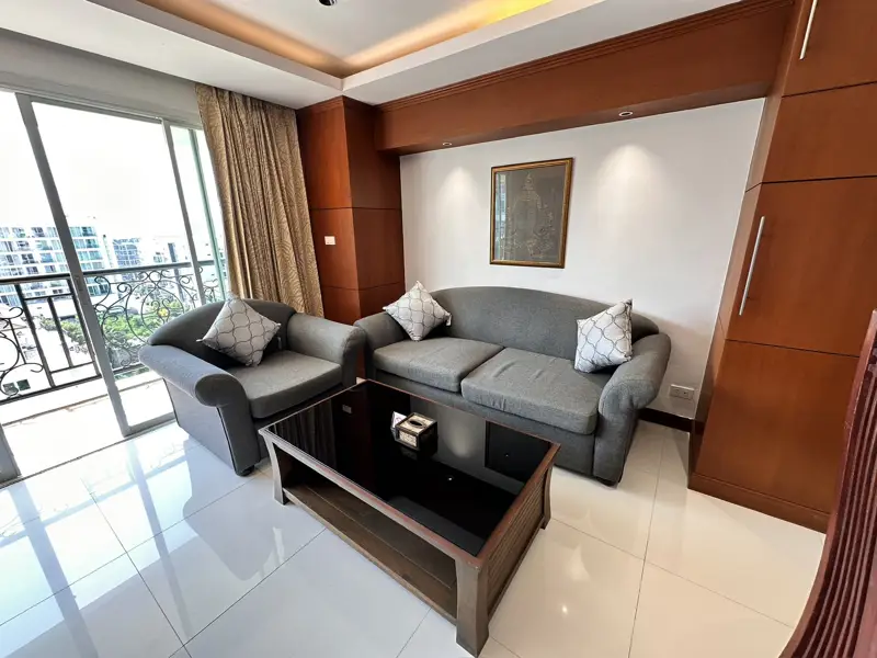 Tara court condo Pratumnak 1 Bedroom for sale with views of Pattaya City. with  a gym, a swimming pool, a garden, a parking lot, a 24-hour security system with CCTV, etc.