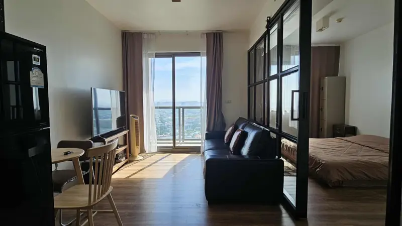 Unixx South Pattaya 1 Bedroom for rent at high-rise condominium on an exclusive location near Pratumnak Hill, views of Bali Hai Cape to Pattaya Beach. Located in the heart of Pattaya,