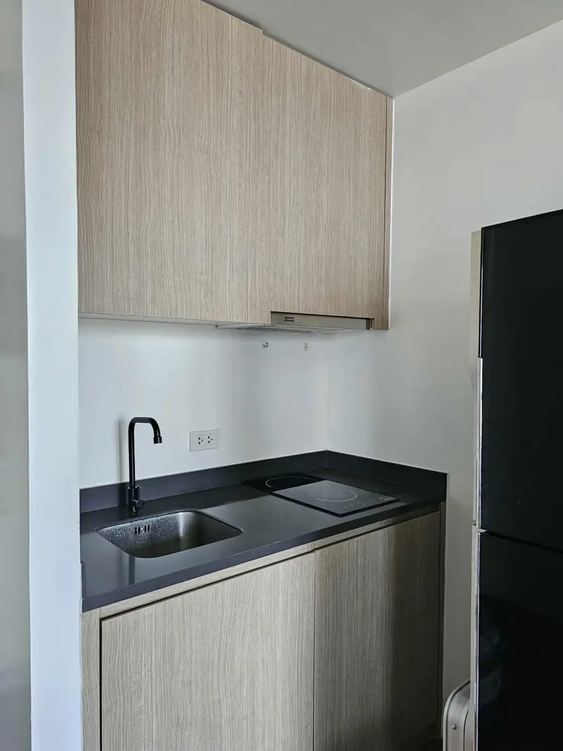 Unixx South Pattaya 1 Bedroom for rent at high-rise condominium on an exclusive location near Pratumnak Hill, views of Bali Hai Cape to Pattaya Beach. Located in the heart of Pattaya,
